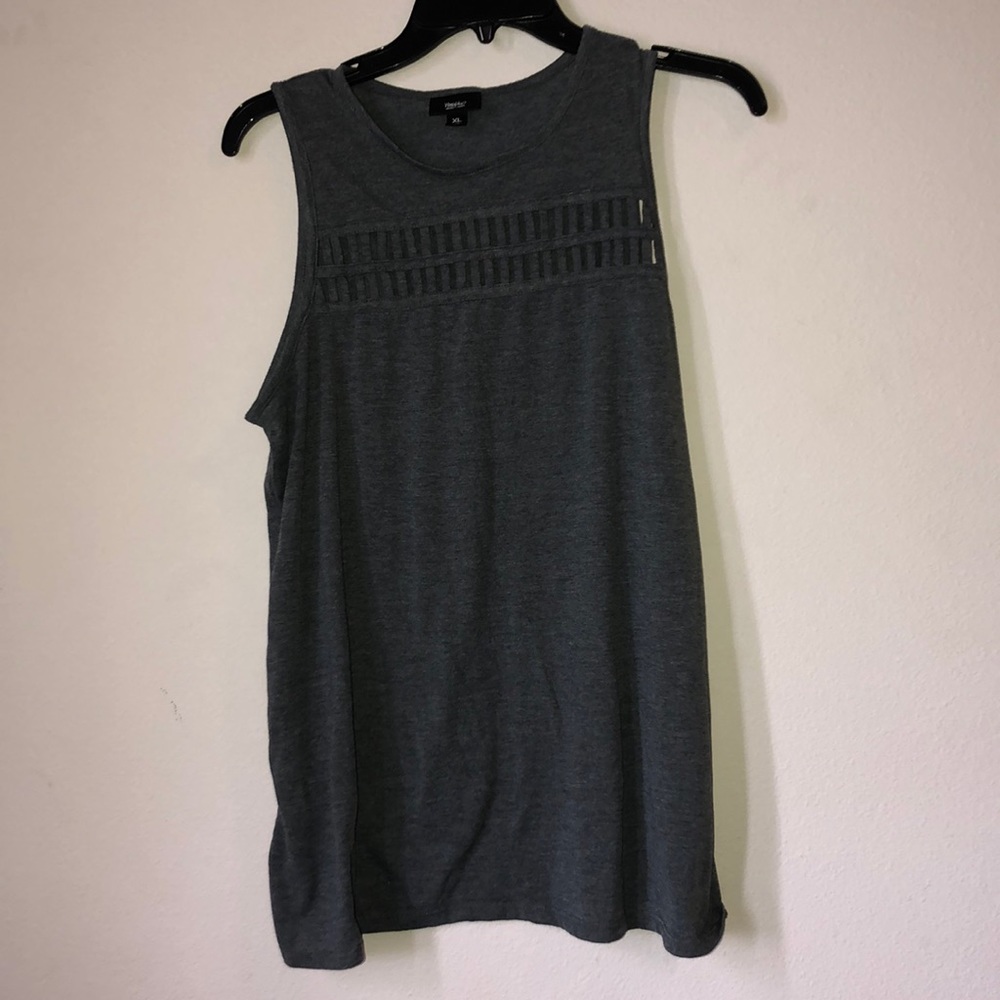 Grey tank top